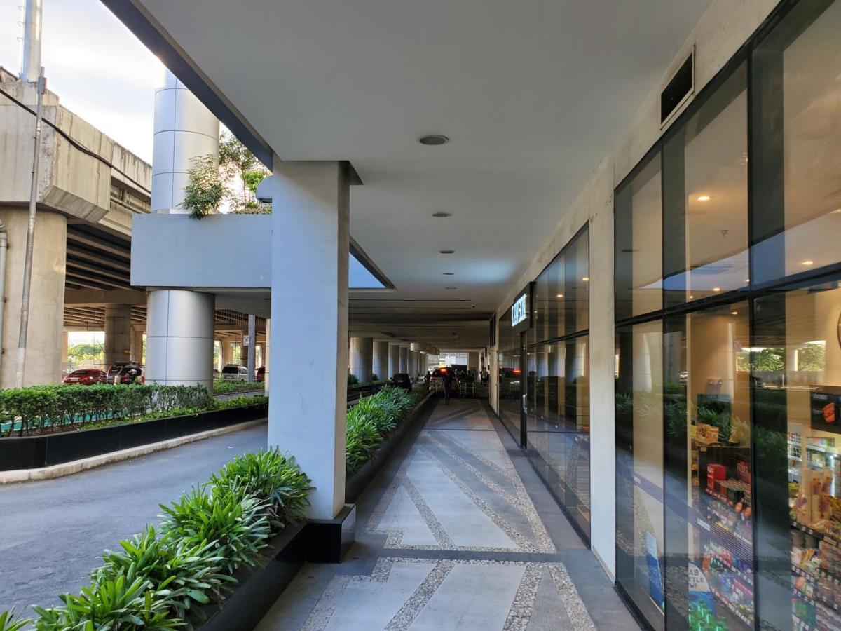 Cozyvilla At 81 Newport Blvd Walk To Naia T3 Marriott & Resorts World Casino & Newport Mall For 5 Pax Free Parking!!!! Пасай Экстерьер фото