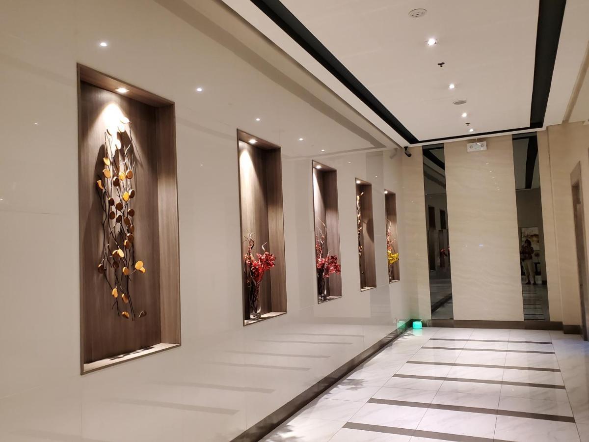 Cozyvilla At 81 Newport Blvd Walk To Naia T3 Marriott & Resorts World Casino & Newport Mall For 5 Pax Free Parking!!!! Пасай Экстерьер фото